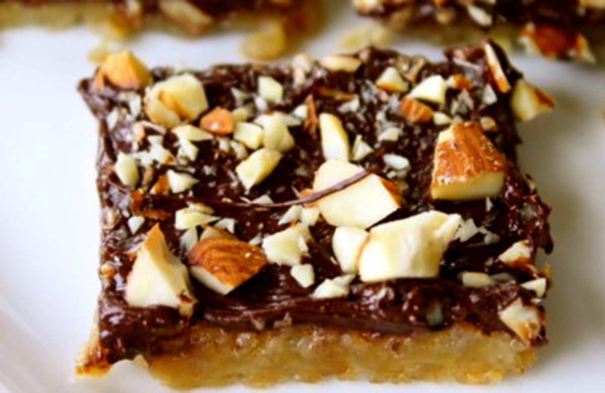 Almond Roca Cookie Hacks: Prevent Spreading & Boost Flavor